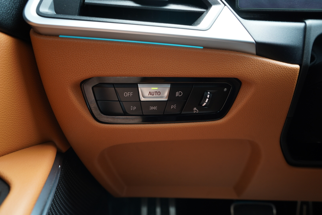 BMW 3 Series 330i xDrive Sedan 2023