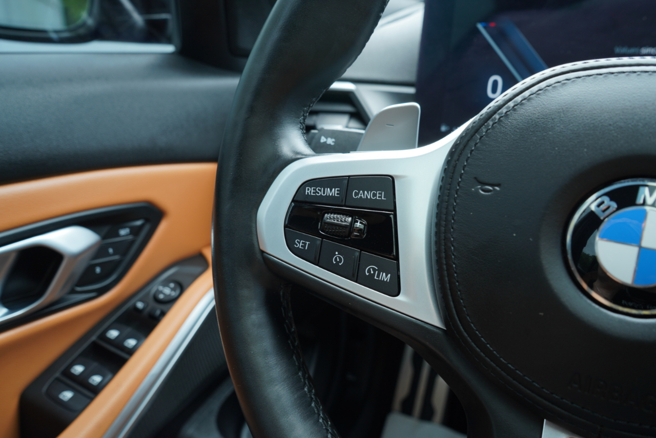 BMW 3 Series 330i xDrive Sedan 2023