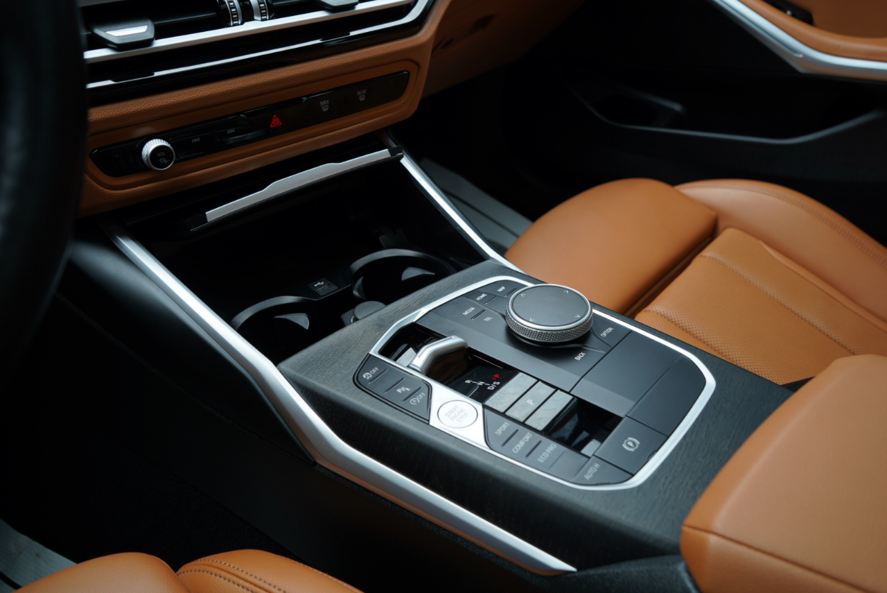 BMW 3 Series 330i xDrive Sedan 2023