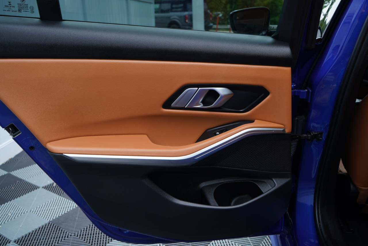 BMW 3 Series 330i xDrive Sedan 2023