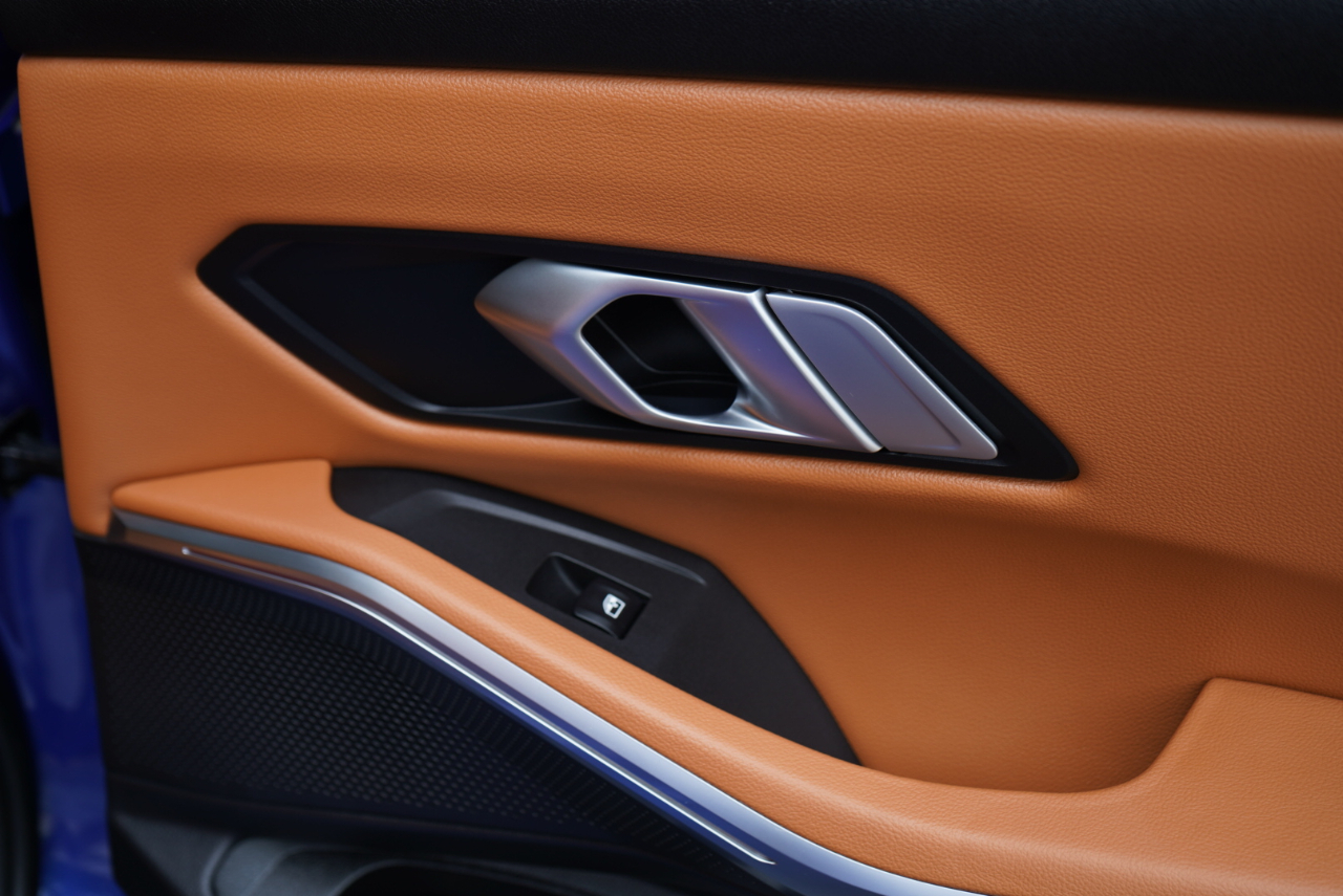 BMW 3 Series 330i xDrive Sedan 2023