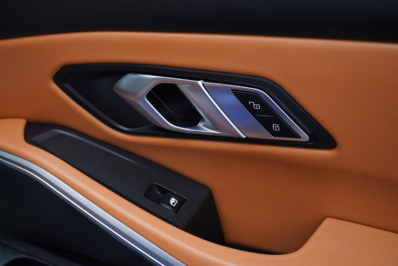 BMW 3 Series 330i xDrive Sedan 2023