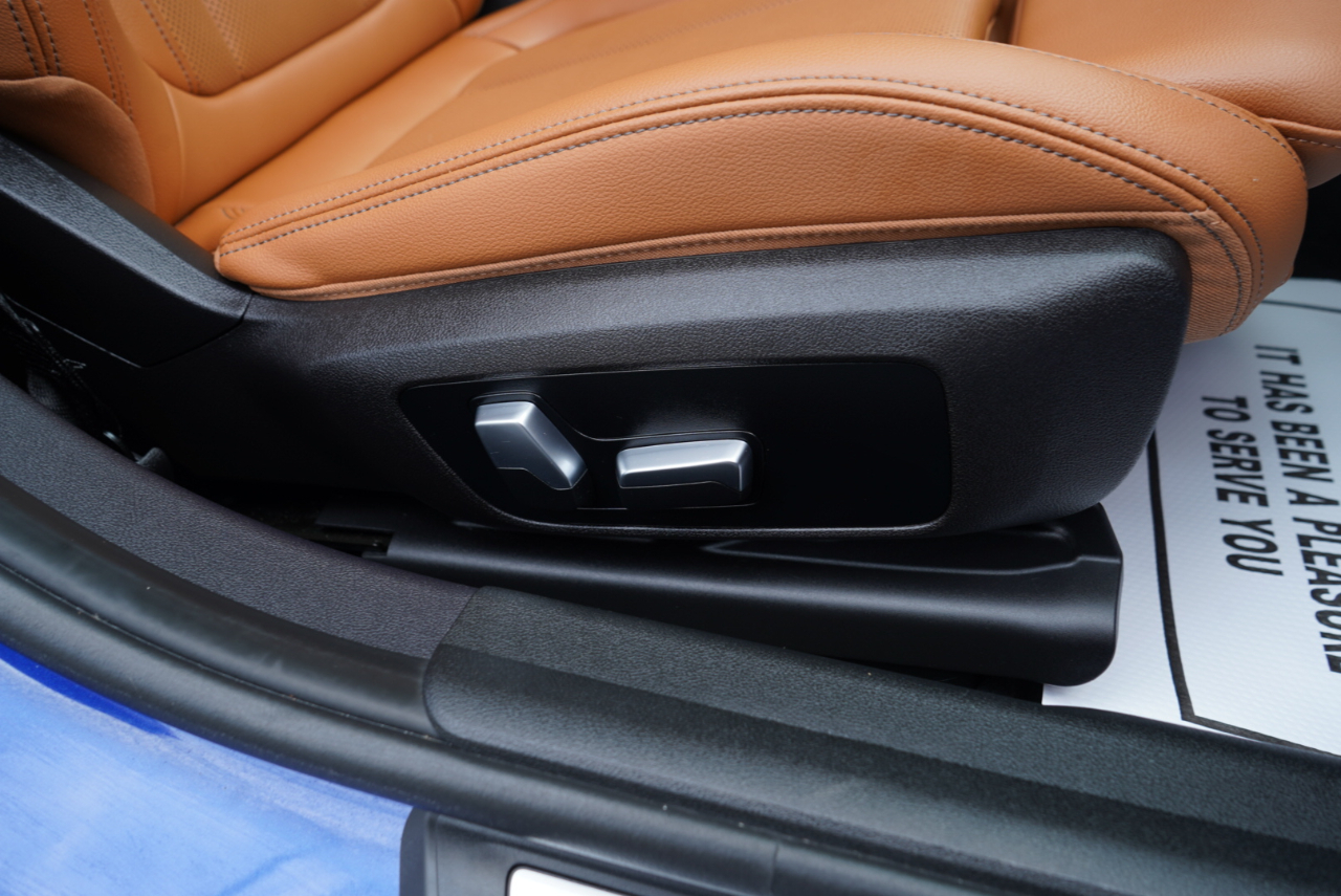 BMW 3 Series 330i xDrive Sedan 2023