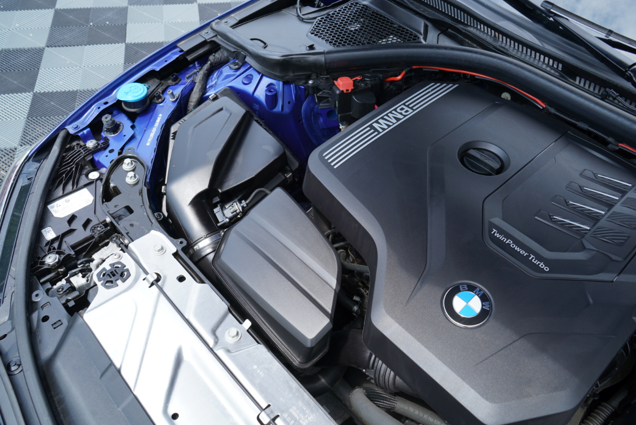 BMW 3 Series 330i xDrive Sedan 2023