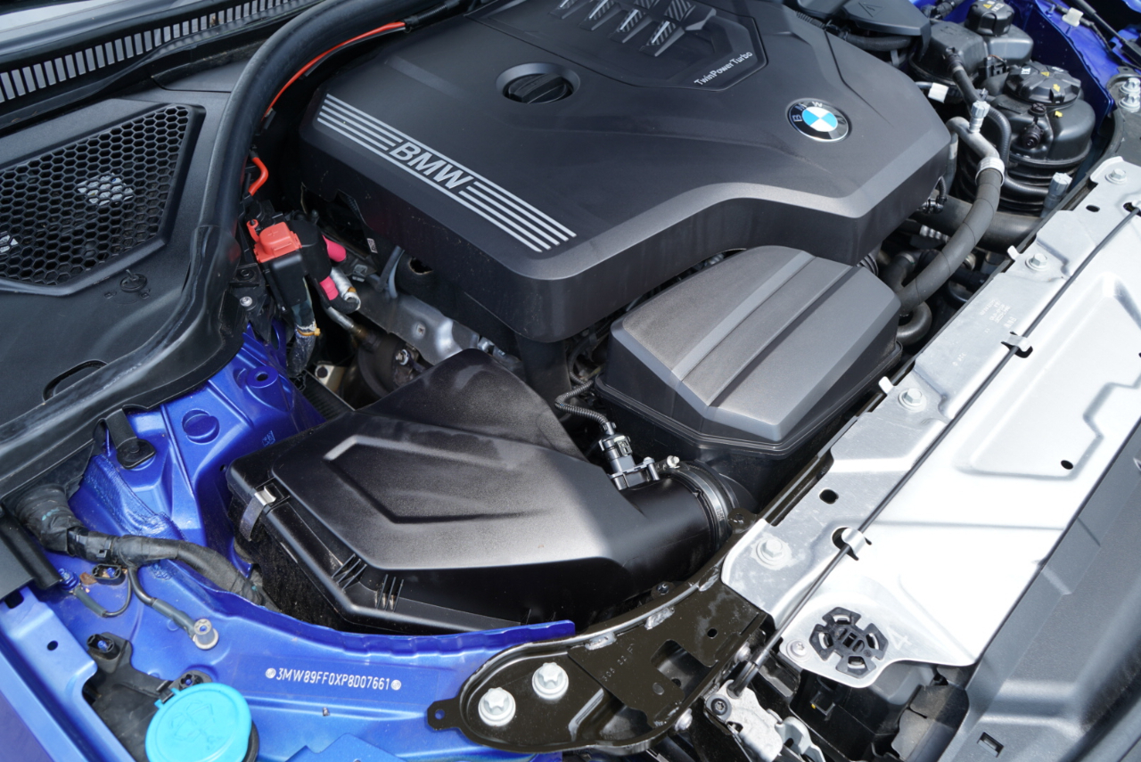 BMW 3 Series 330i xDrive Sedan 2023