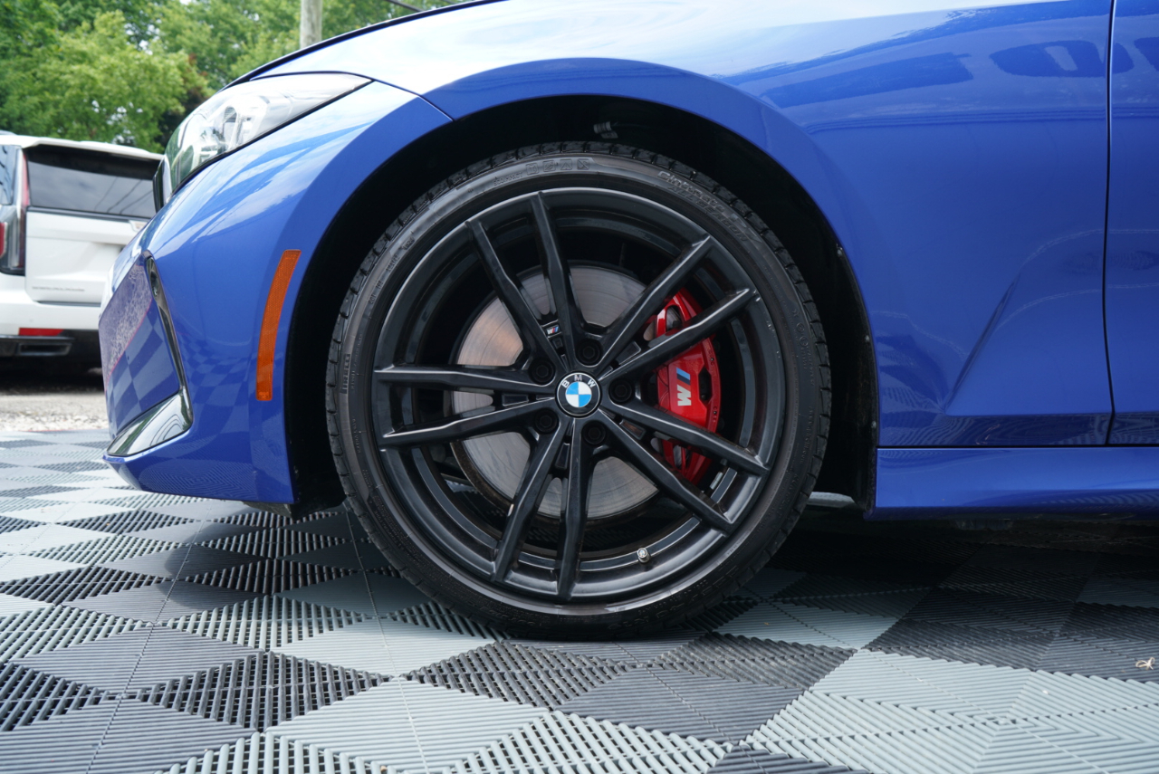 BMW 3 Series 330i xDrive Sedan 2023