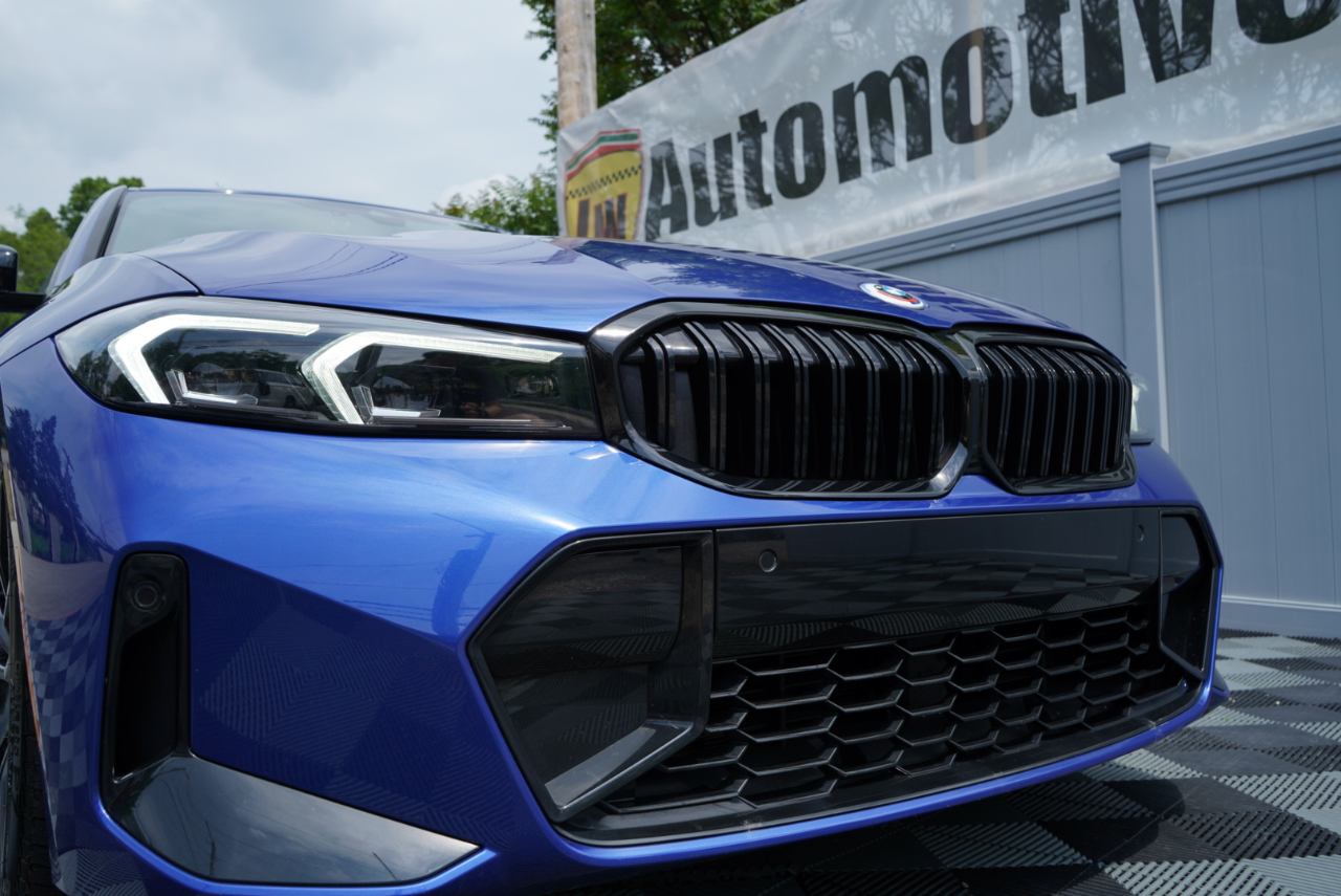 BMW 3 Series 330i xDrive Sedan 2023