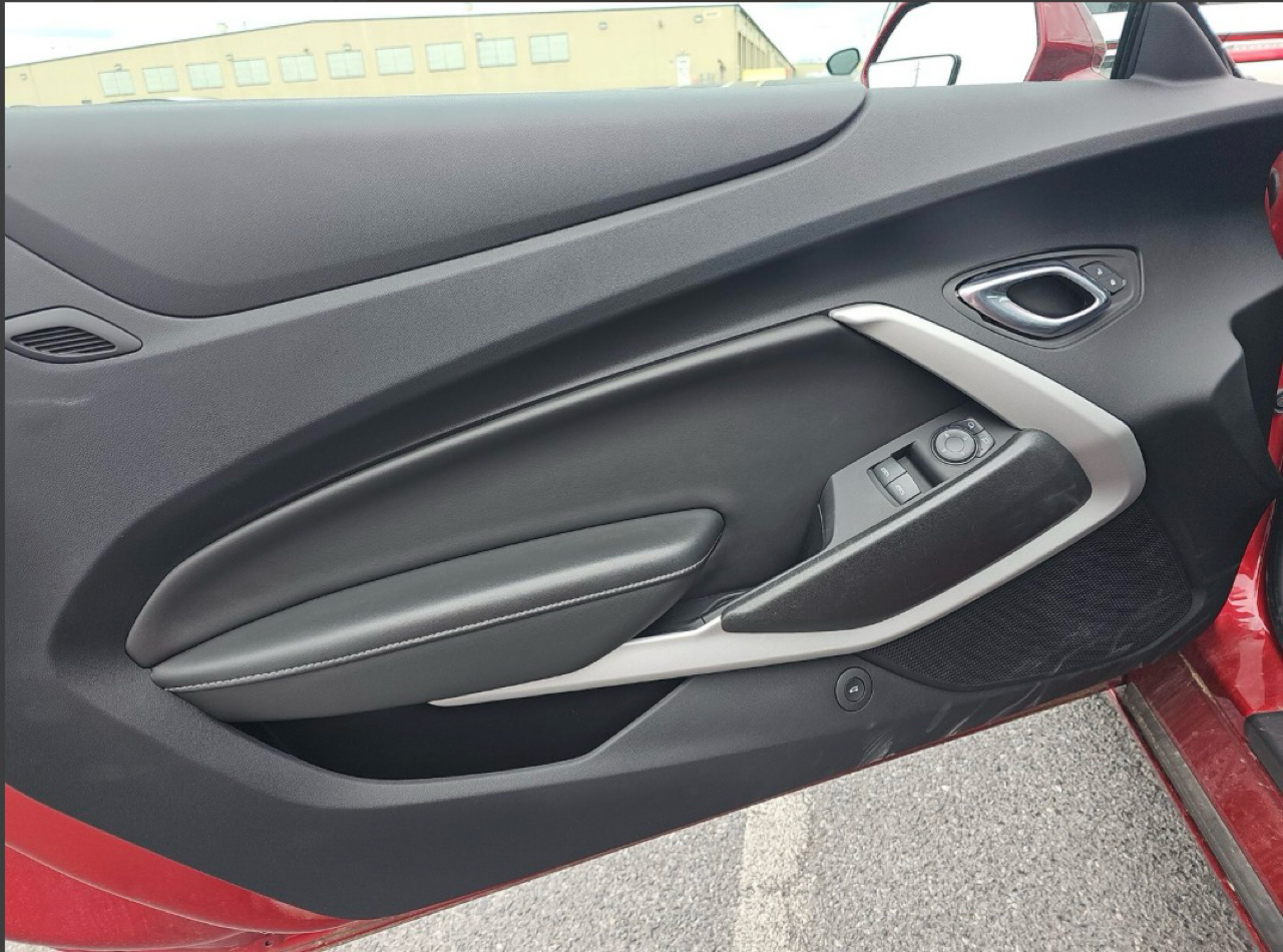 Chevrolet Camaro 2dr Cpe 1SS 2022