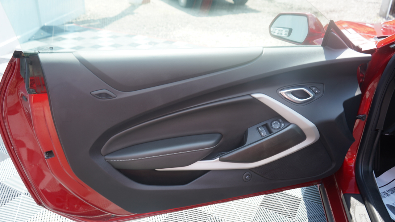 Chevrolet Camaro 2dr Cpe 1SS 2022