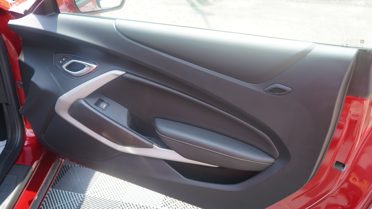 Chevrolet Camaro 2dr Cpe 1SS 2022