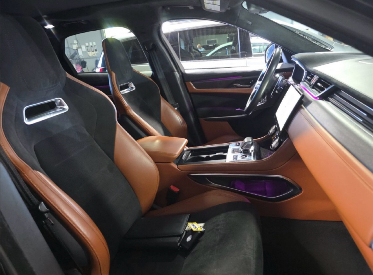 Jaguar F-Pace SVR AWD 2021