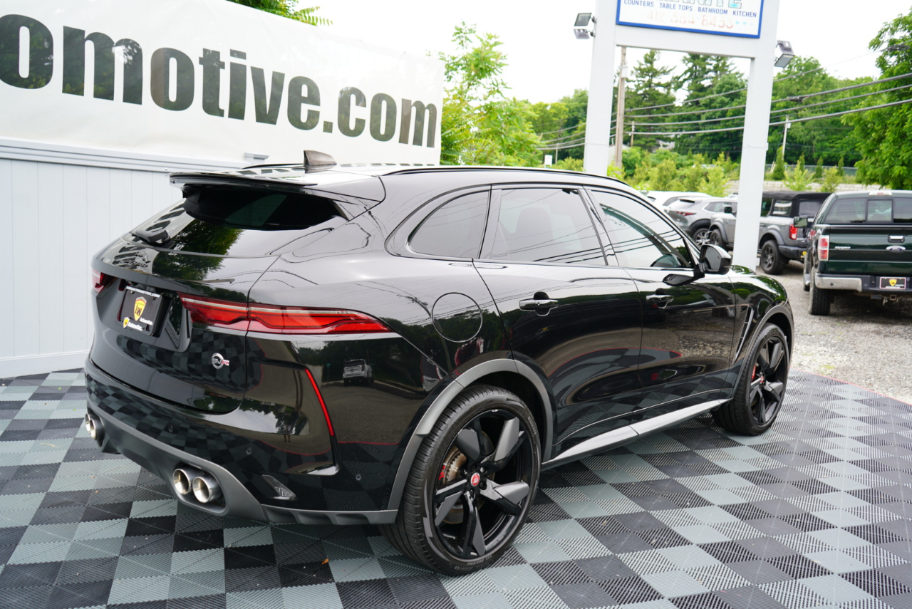 Jaguar F-Pace SVR AWD 2021