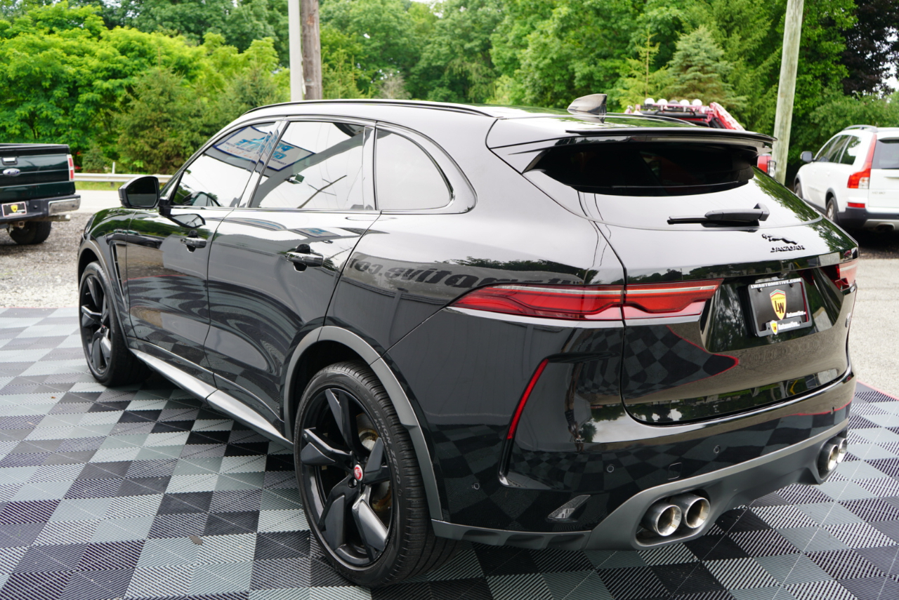Jaguar F-Pace SVR AWD 2021