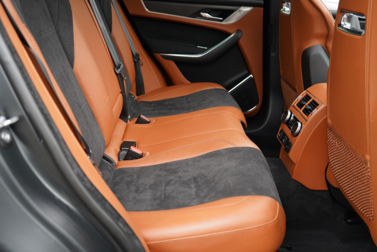 Jaguar F-Pace SVR AWD 2021