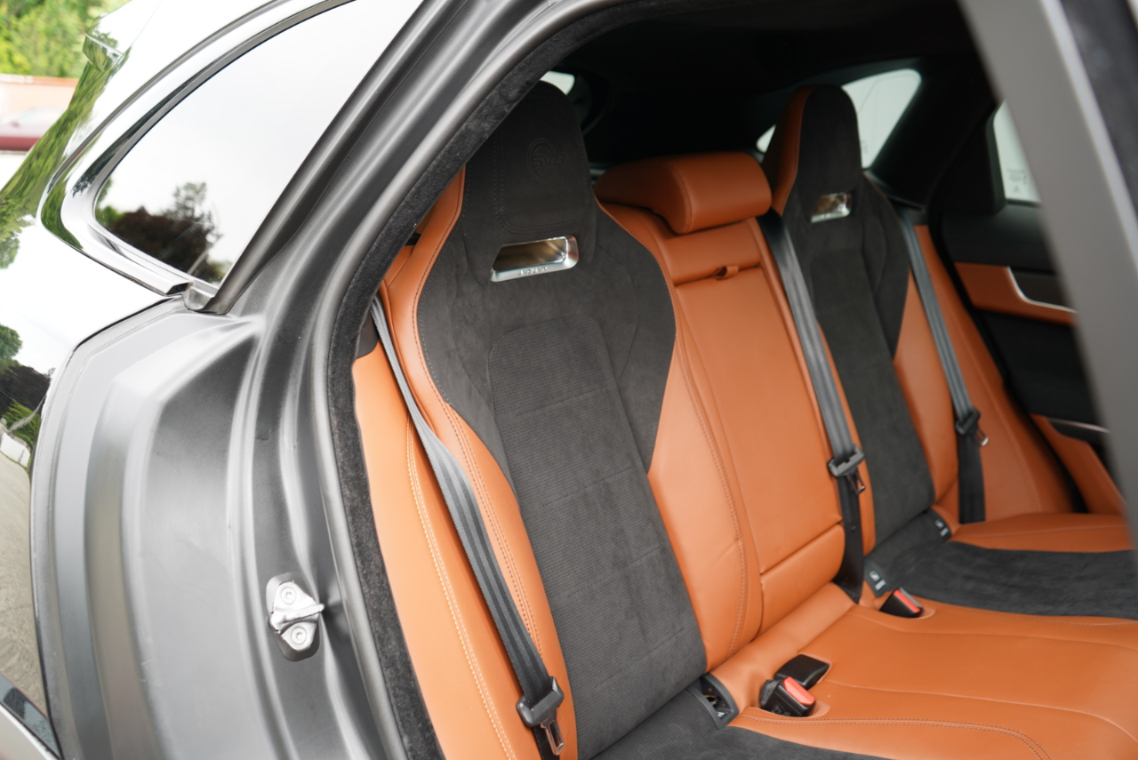 Jaguar F-Pace SVR AWD 2021
