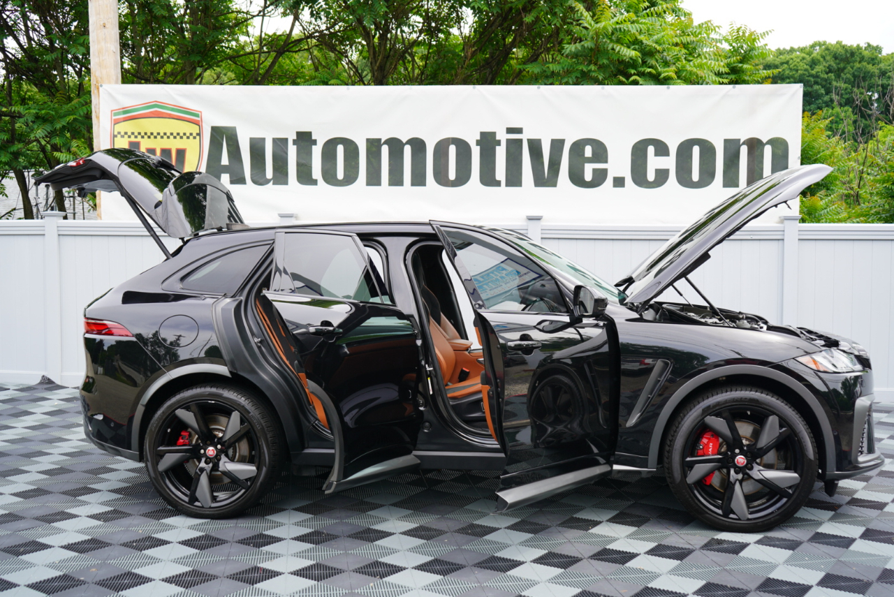 Jaguar F-Pace SVR AWD 2021
