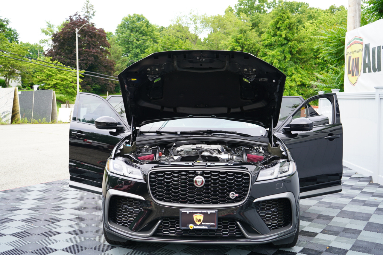 Jaguar F-Pace SVR AWD 2021