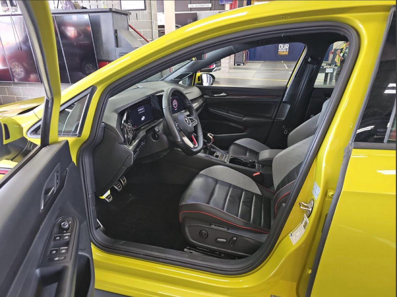 Volkswagen Golf GTI 2.0T Autobahn Manual 2022