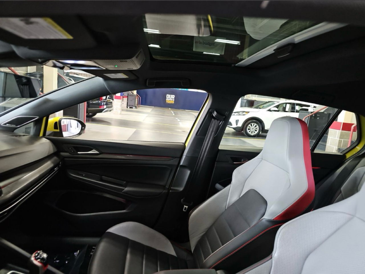 Volkswagen Golf GTI 2.0T Autobahn Manual 2022