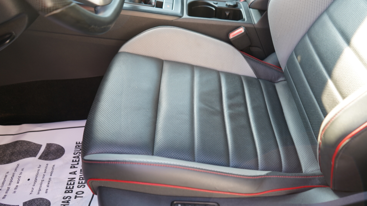Volkswagen Golf GTI 2.0T Autobahn Manual 2022