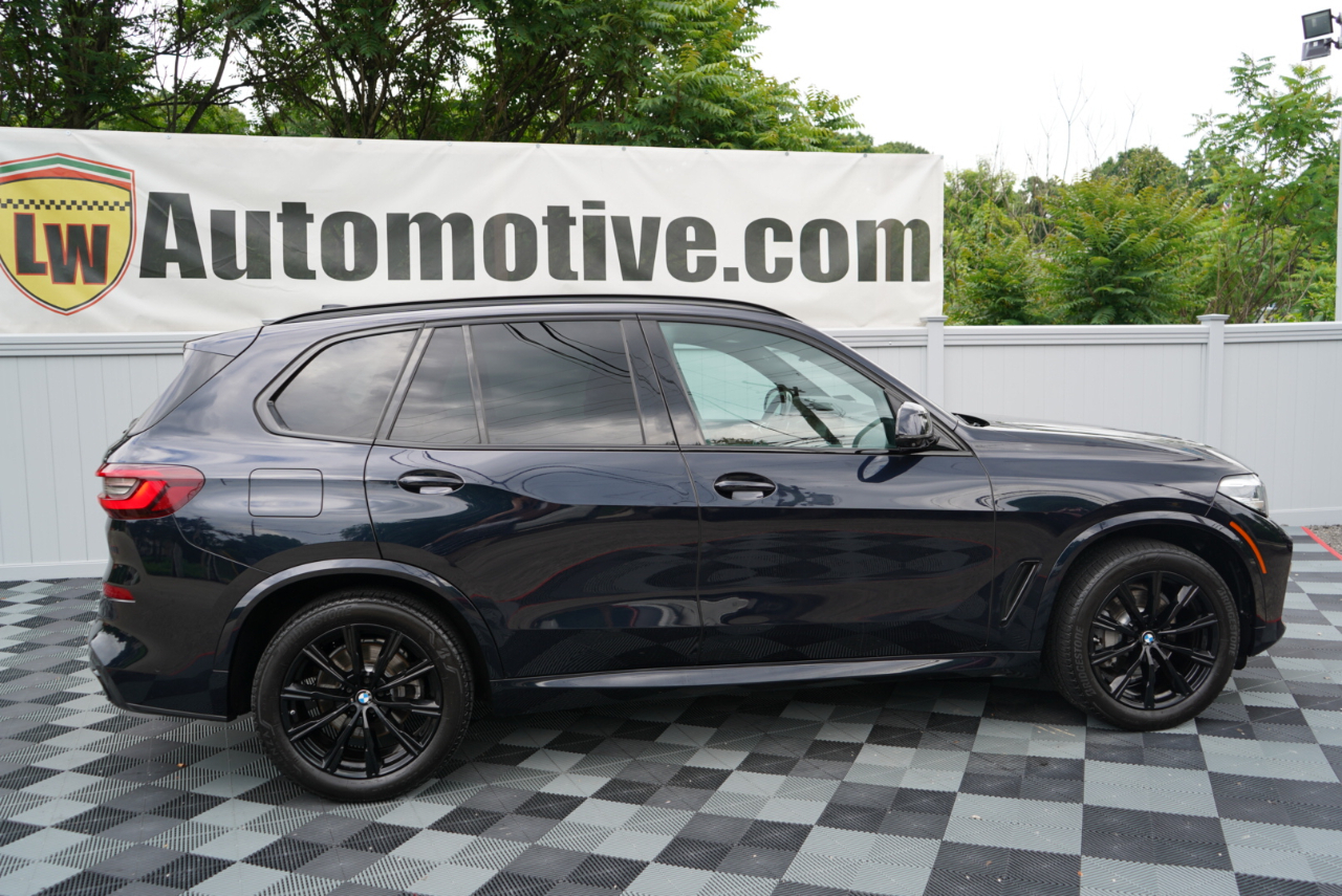 BMW X5 xDrive40i Sports Activity Vehicle 2021