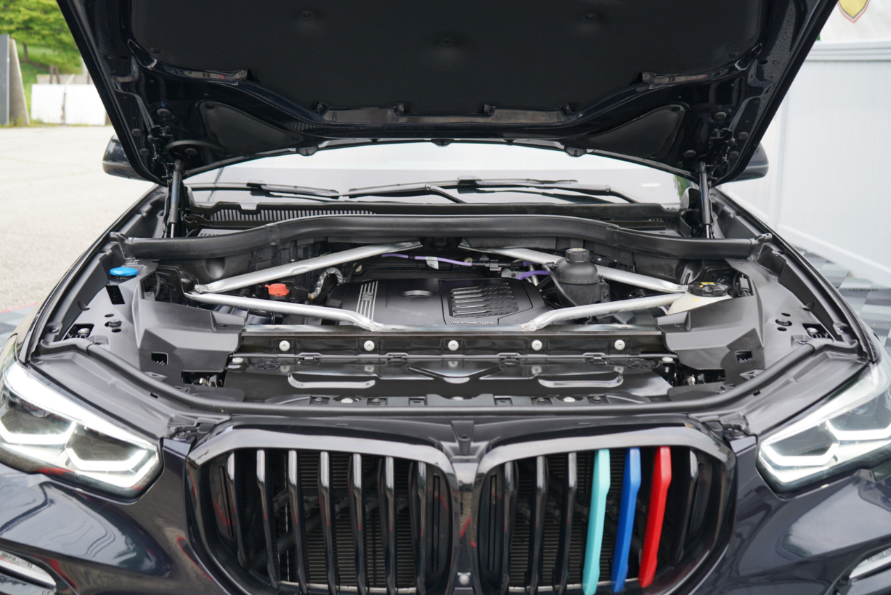 BMW X5 xDrive40i Sports Activity Vehicle 2021