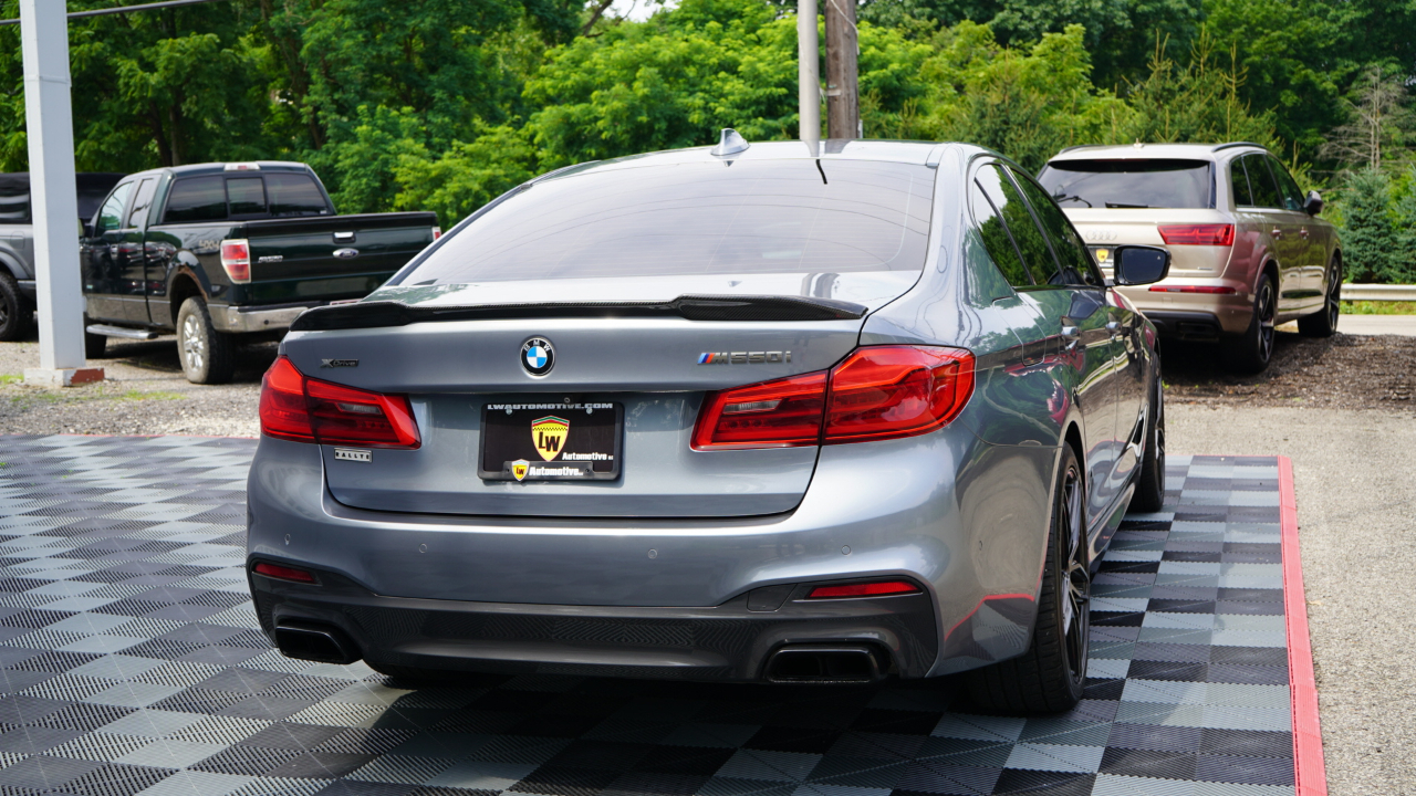 BMW 5 Series M550i xDrive Sedan 2019