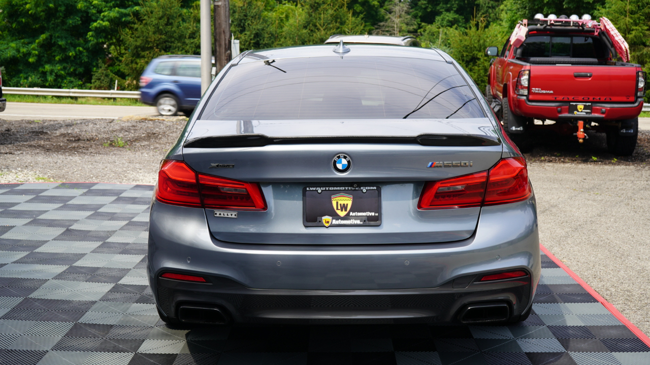 BMW 5 Series M550i xDrive Sedan 2019