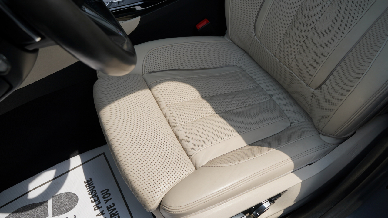 BMW 5 Series M550i xDrive Sedan 2019