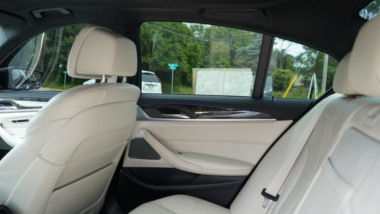 BMW 5 Series M550i xDrive Sedan 2019