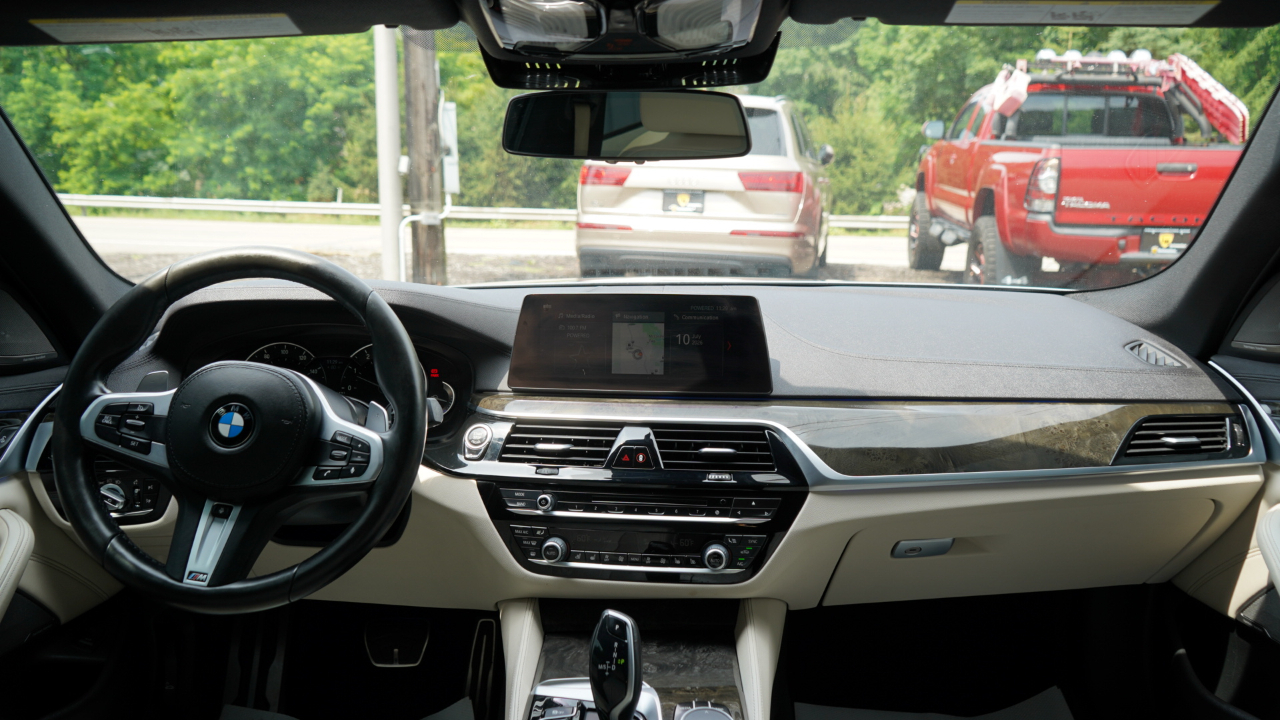 BMW 5 Series M550i xDrive Sedan 2019