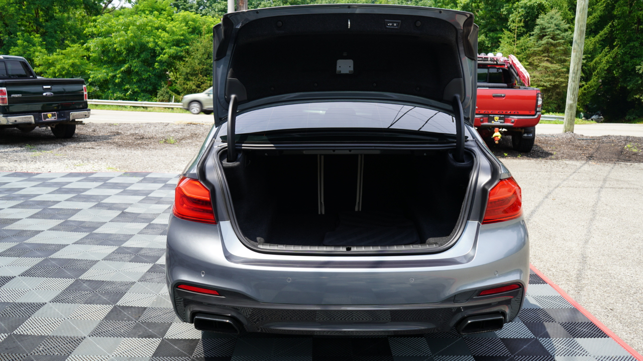 BMW 5 Series M550i xDrive Sedan 2019