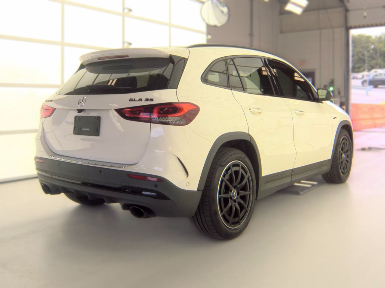 Mercedes-Benz GLA AMG GLA 35 4MATIC SUV 2022