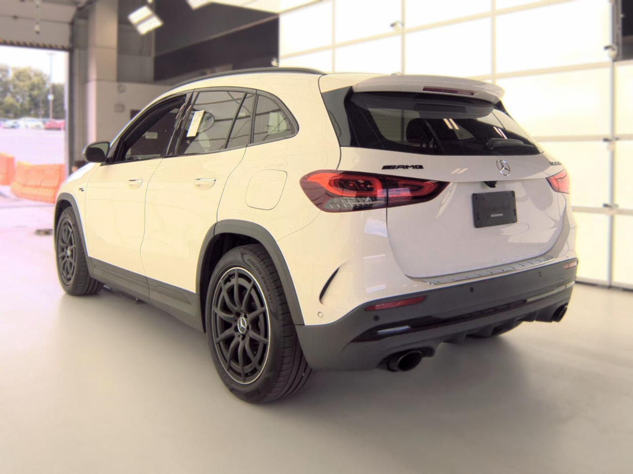 Mercedes-Benz GLA AMG GLA 35 4MATIC SUV 2022