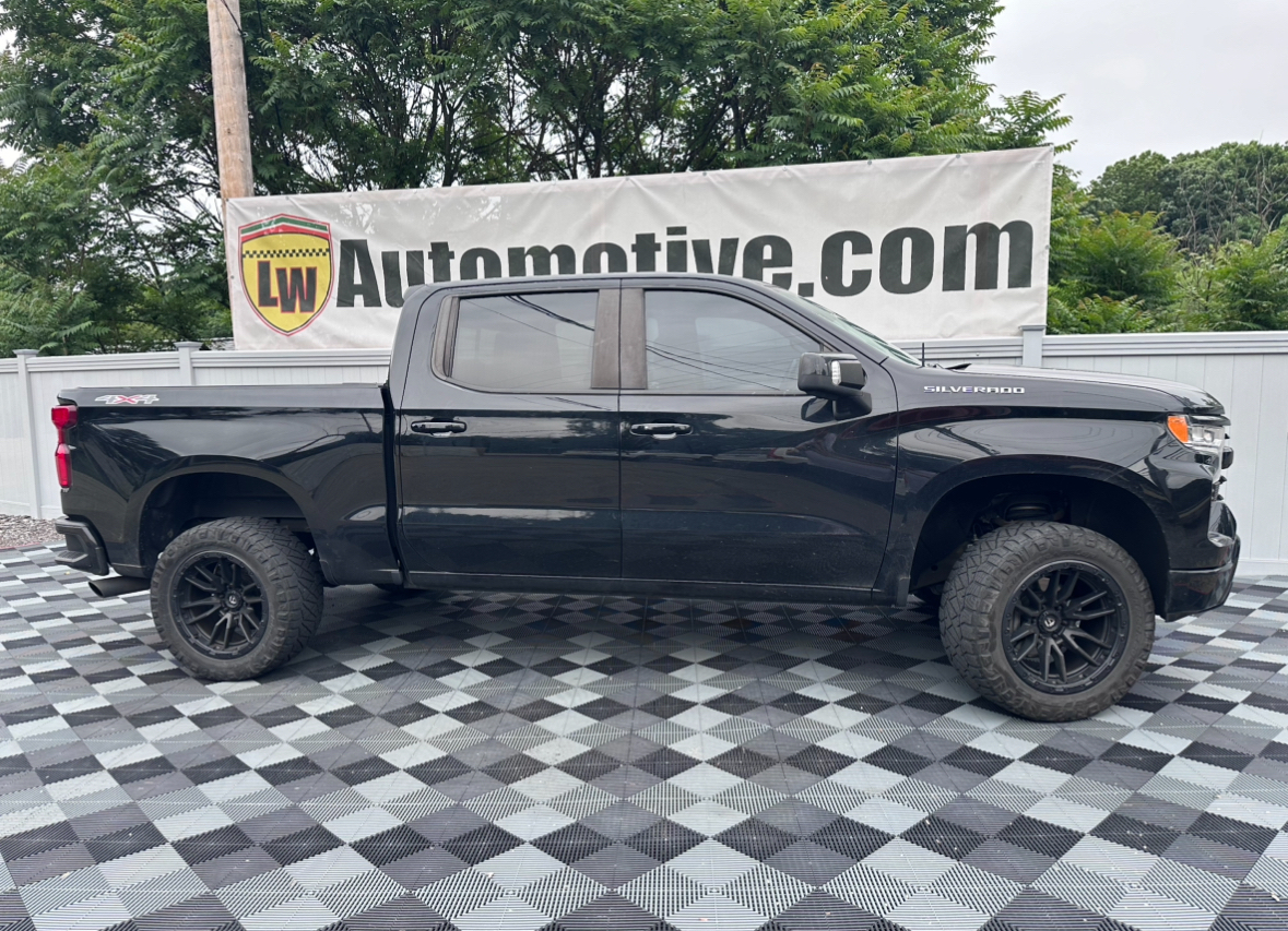 Chevrolet Silverado 1500 4WD Crew Cab 147" RST 2022