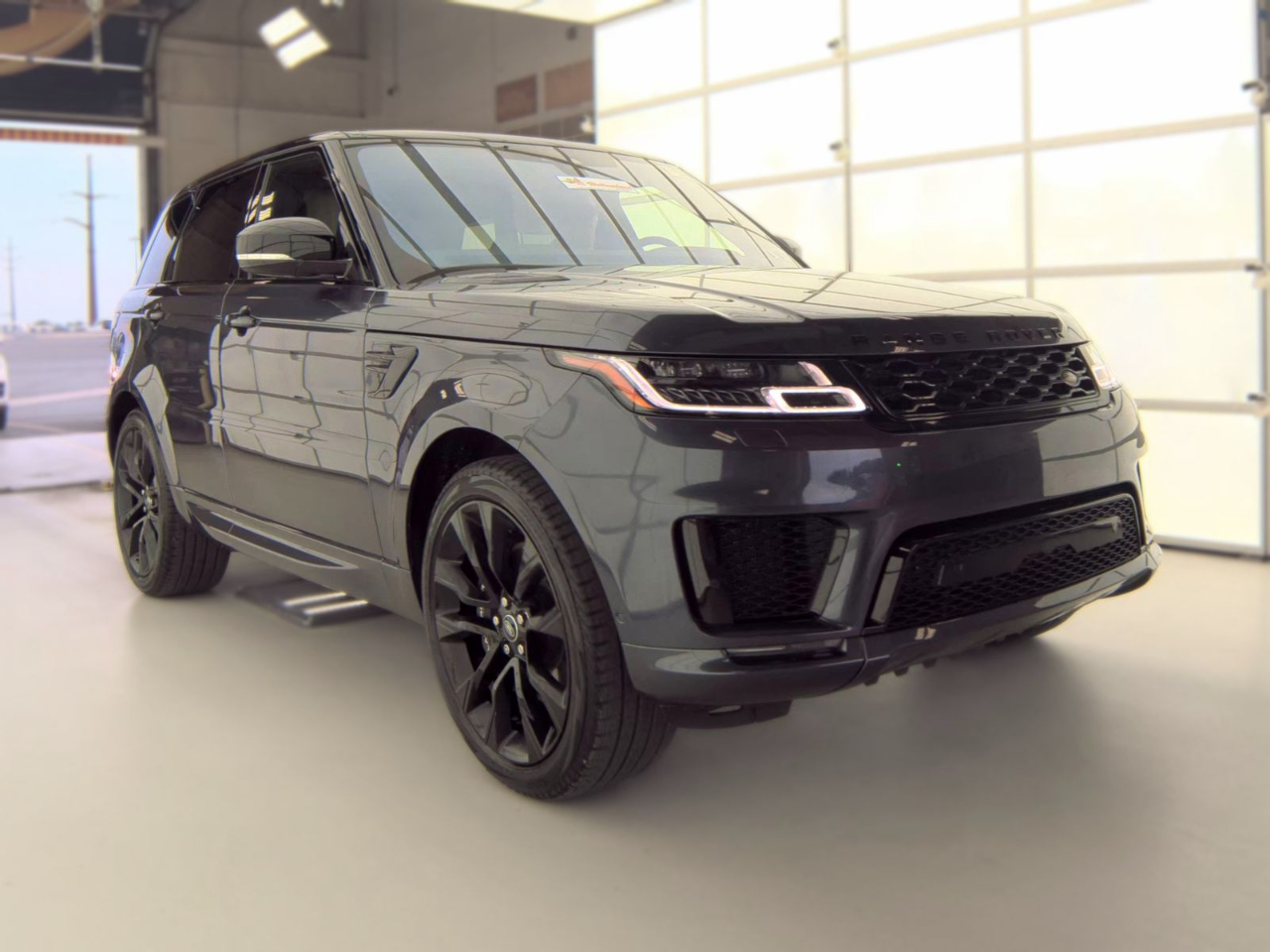 Land Rover Range Rover Sport Turbo i6 MHEV HST 2021