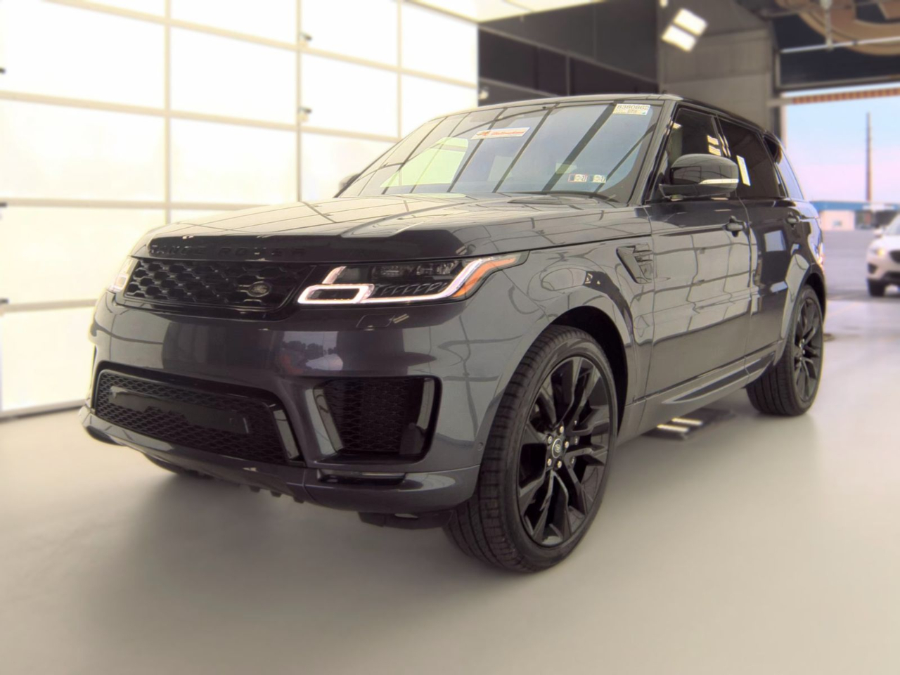 Land Rover Range Rover Sport Turbo i6 MHEV HST 2021