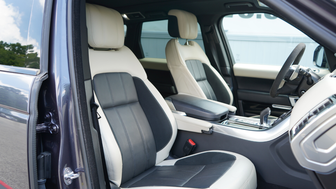 Land Rover Range Rover Sport Turbo i6 MHEV HST 2021