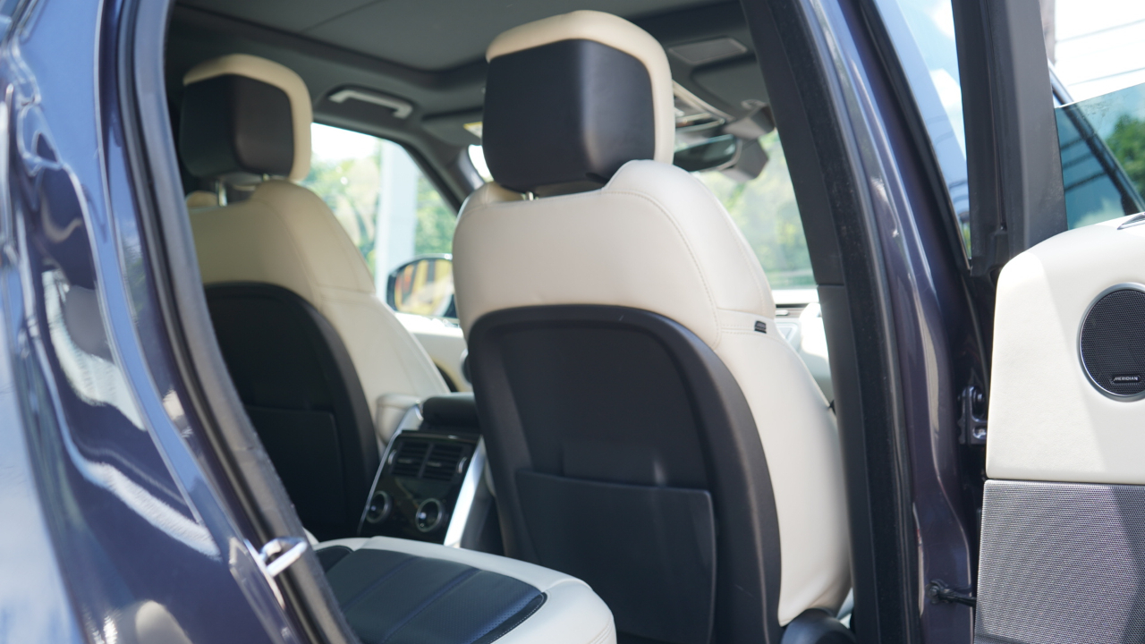 Land Rover Range Rover Sport Turbo i6 MHEV HST 2021