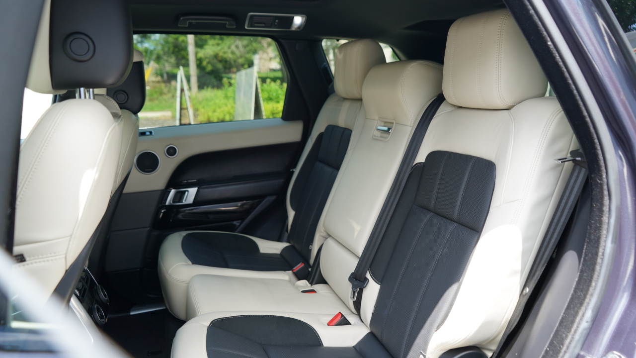 Land Rover Range Rover Sport Turbo i6 MHEV HST 2021