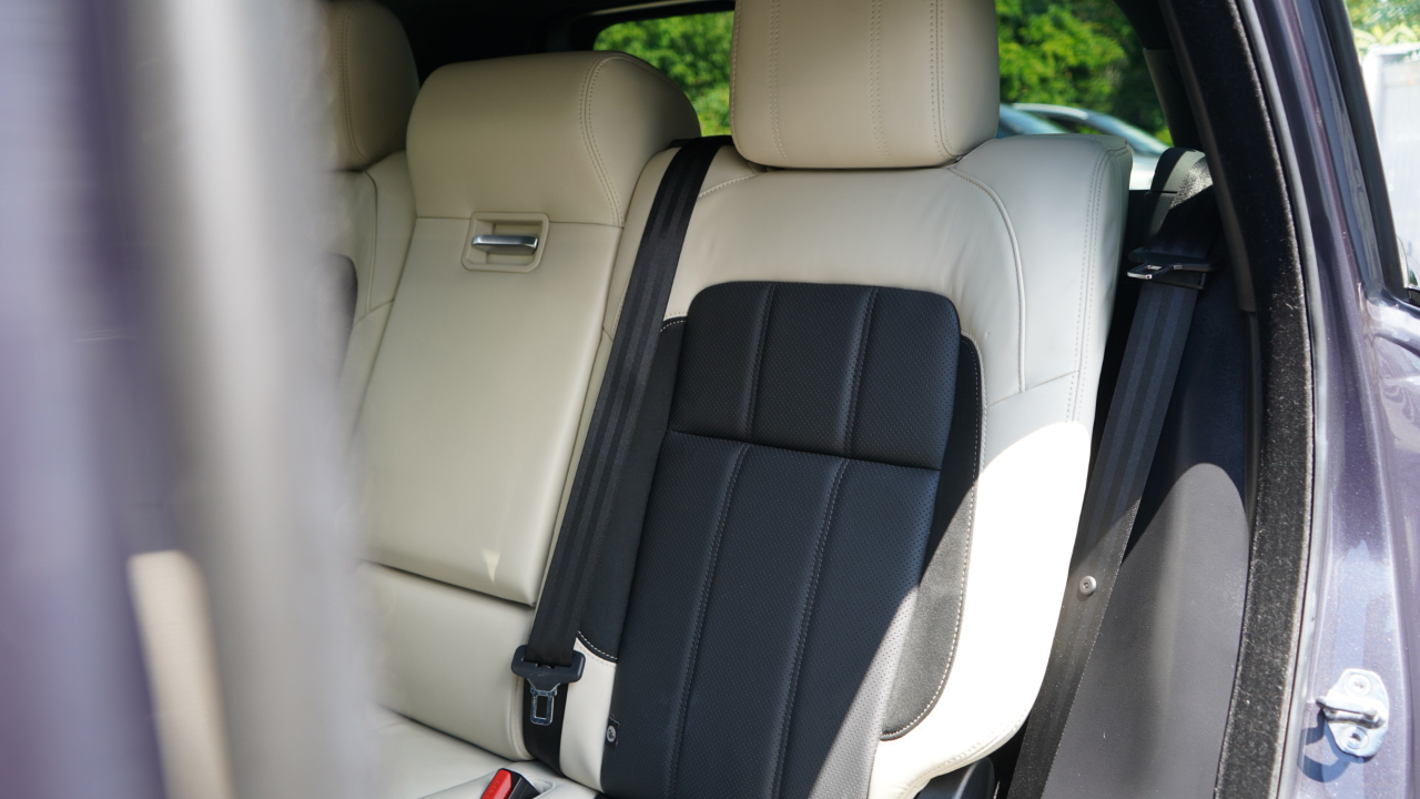 Land Rover Range Rover Sport Turbo i6 MHEV HST 2021