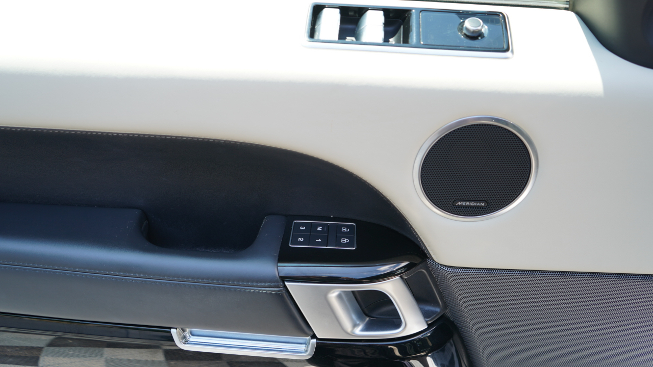 Land Rover Range Rover Sport Turbo i6 MHEV HST 2021