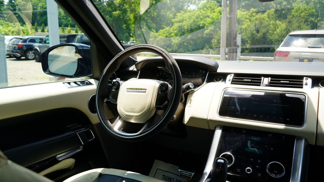 Land Rover Range Rover Sport Turbo i6 MHEV HST 2021