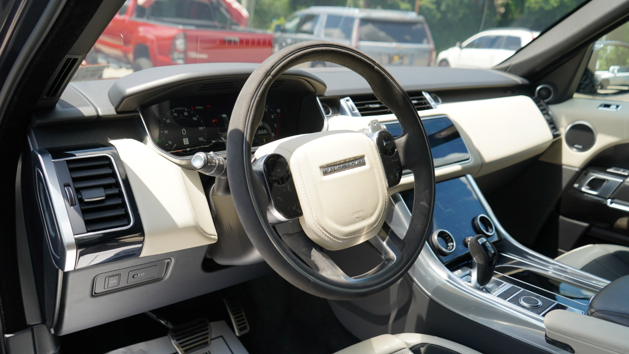Land Rover Range Rover Sport Turbo i6 MHEV HST 2021