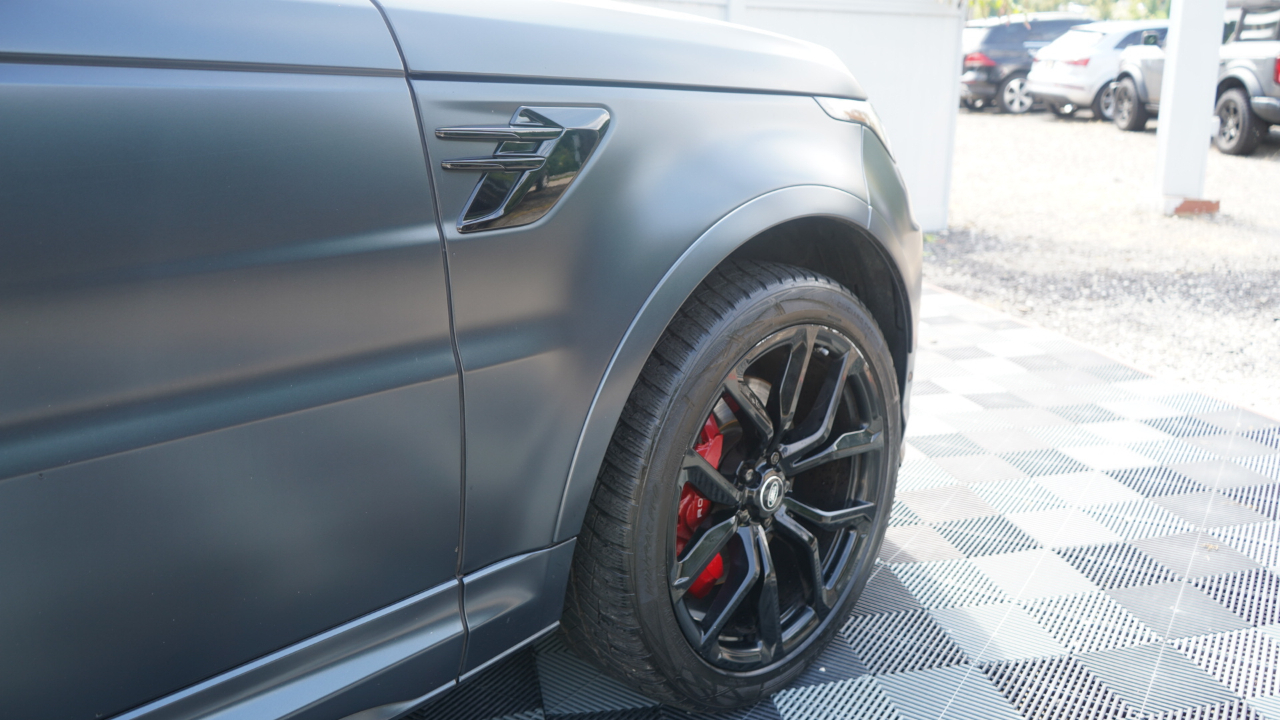 Land Rover Range Rover Sport V8 Supercharged SVR 2020