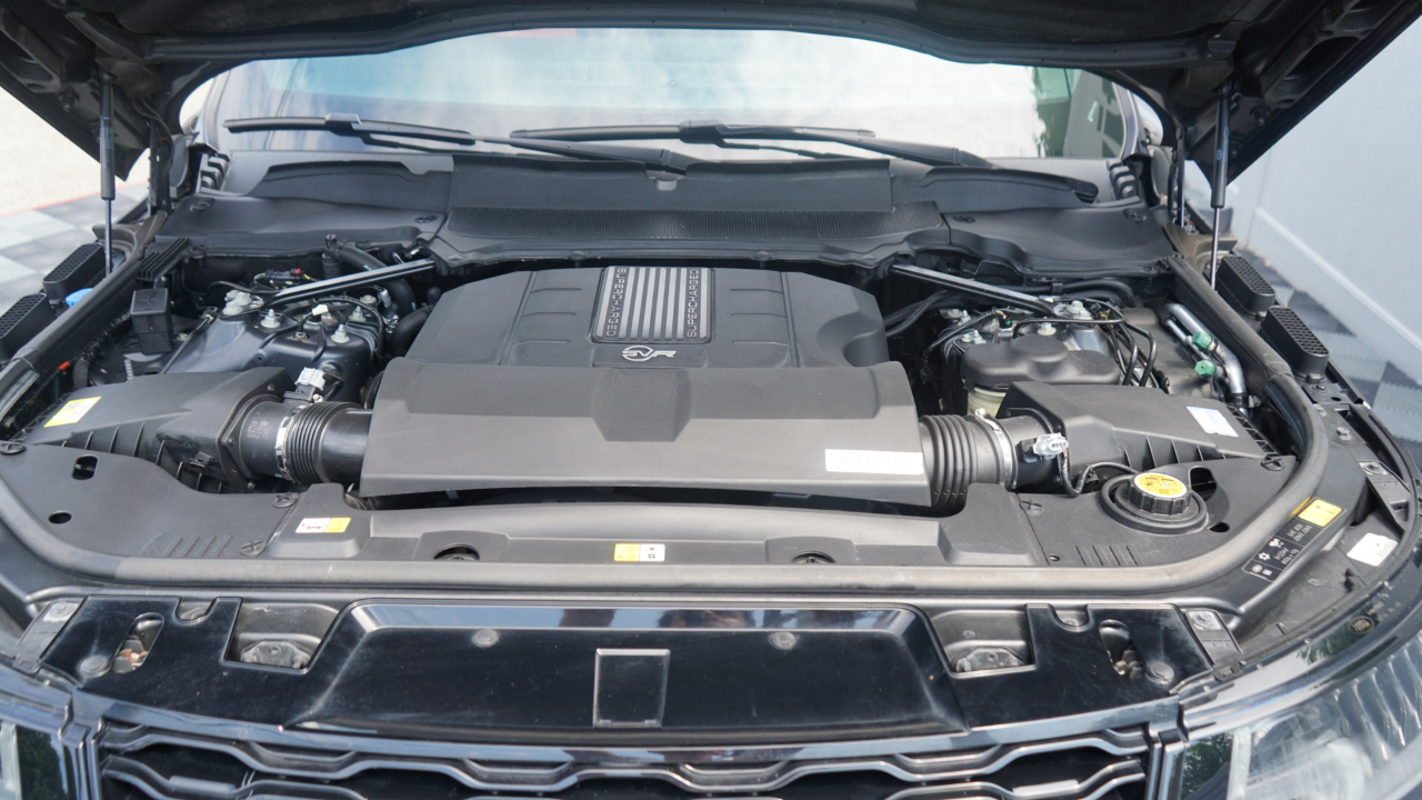 Land Rover Range Rover Sport V8 Supercharged SVR 2020