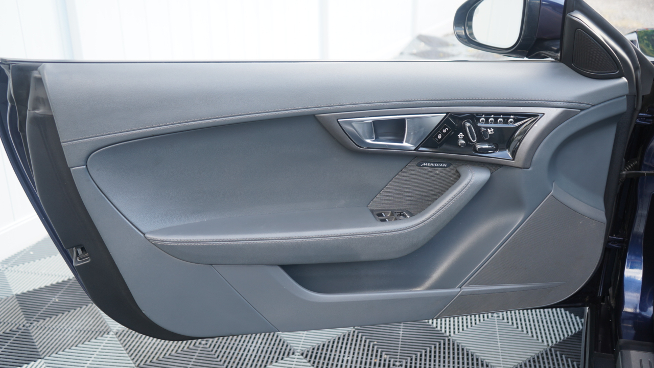 Jaguar F-Type 2dr Conv V6 2014