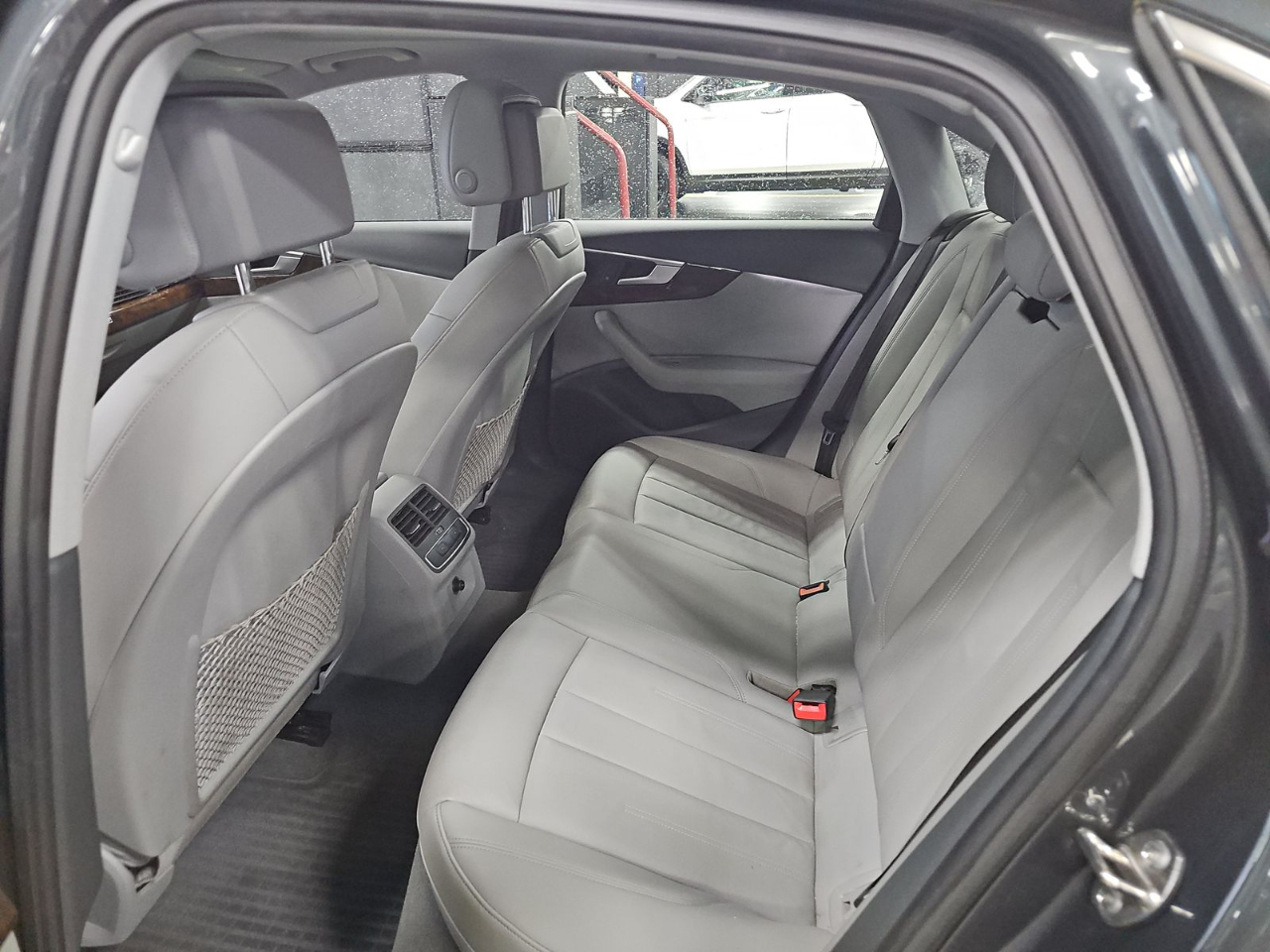 Audi A4 Premium 45 TFSI quattro 2019