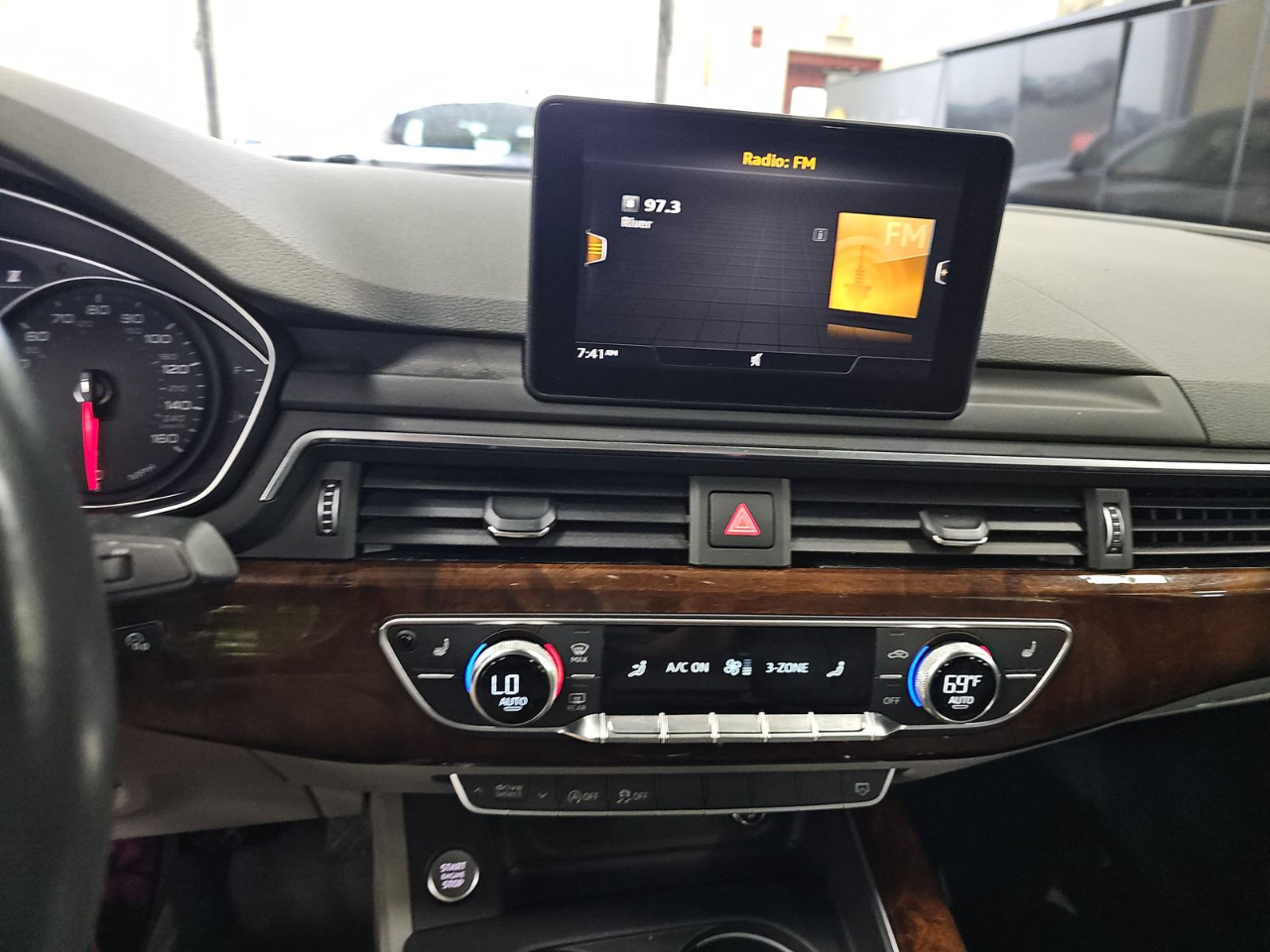 Audi A4 Premium 45 TFSI quattro 2019
