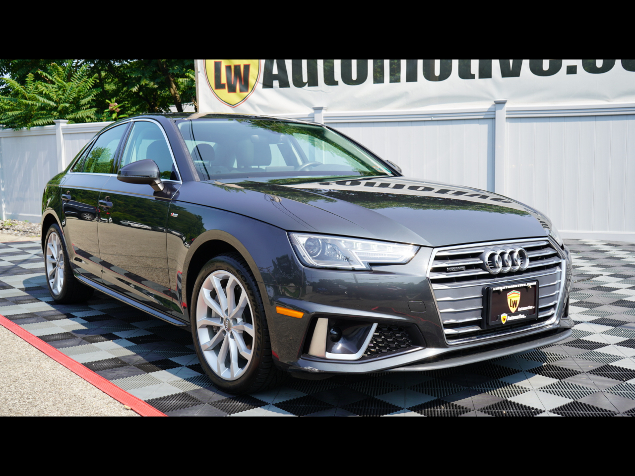 Audi A4 Premium 45 TFSI quattro 2019